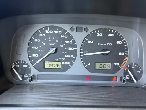 GOLF 1.8 MI GL 8V