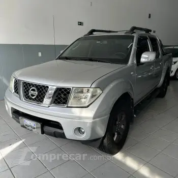 NISSAN Frontier LE ATTACK CD 4x4 2.5 TB Die.Aut 4 portas