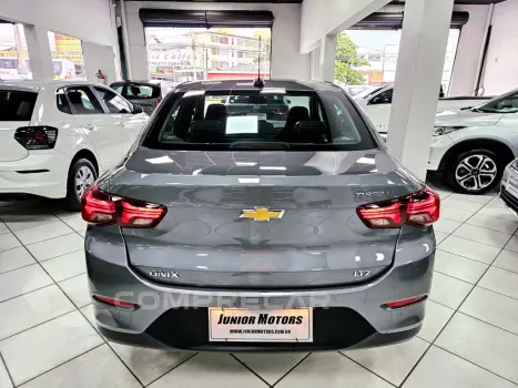 ONIX SEDAN Plus LTZ 1.0 12V TB Flex Aut.