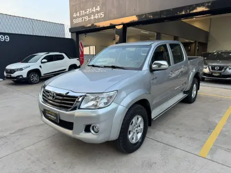 Hilux CD SRV 4x2 2.7 Flex 16V Aut.