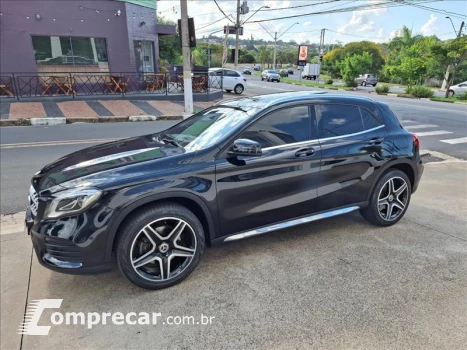 Mercedes-Benz GLA 250 2.0 CGI Sport 7g-dct 4 portas