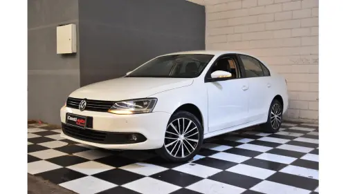 Volkswagen JETTA - 2.0 COMFORTLINE 4P MANUAL 4 portas