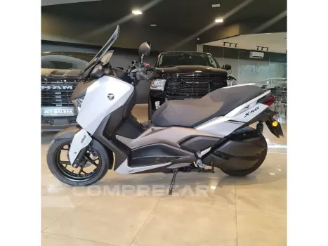 XMAX 250 CONNECTED ABS