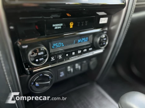 HILUX SW4 2.8 D-4D TURBO DIESEL SRX 4X4 AUTOMÁTICO