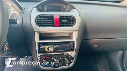 CORSA 1.4 MPFI Premium Sedan 8V