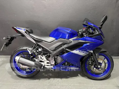 Yamaha YZF-R15 ABS