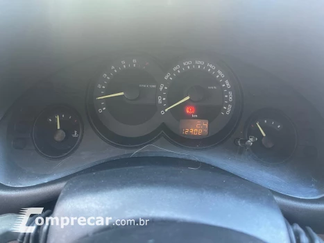 CORSA 1.0 MPFI Classic Sedan Life 8V