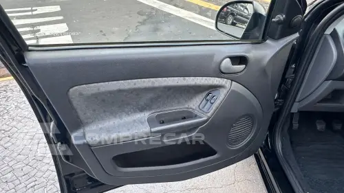 FIESTA 1.6 MPI Hatch 8V