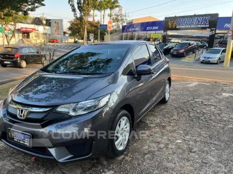 Honda FIT 1.5 LX 16V 4 portas