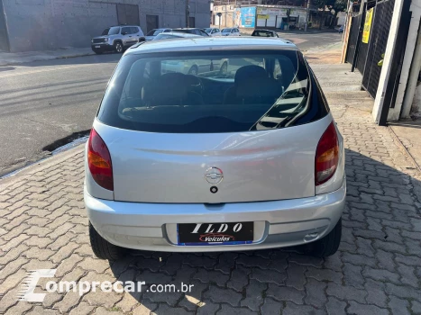 CELTA 1.0 MPFI Life 8V