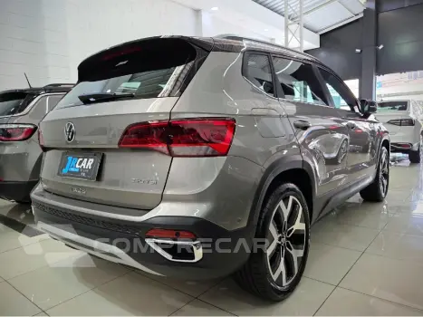 TAOS 1.4 250 TSI TOTAL FLEX HIGHLINE AUTOMÁTICO