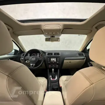 JETTA Highline 2.0 TSI 16V 4p Tiptronic