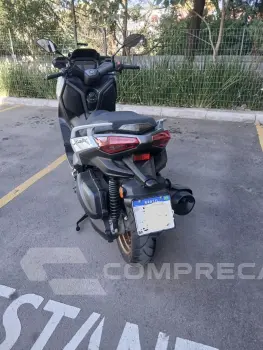 XMAX 300