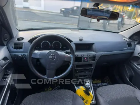 VECTRA 2.0 MPFI Expression 8V