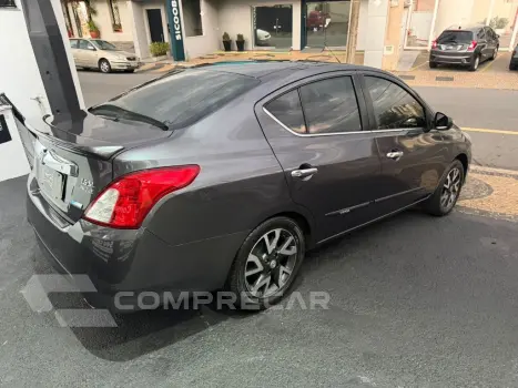 VERSA UNIQUE 1.6 16V FlexStart 4p Aut.