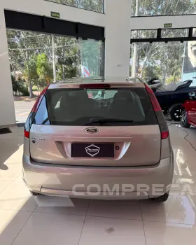 FIESTA 1.6 MPI Hatch 8V
