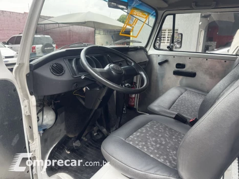 Kombi 1.4 FLEX STD 9 LUGARES