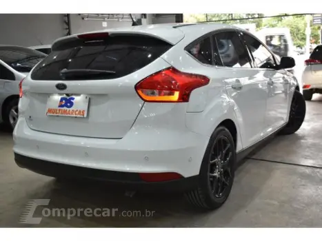 FOCUS HATCH - 2.0 TITANIUM 16V 4P POWERSHIFT