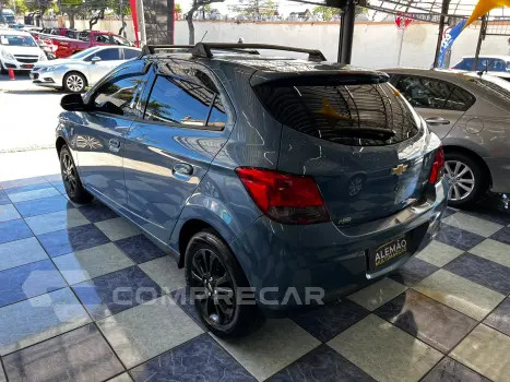 ONIX 1.0 MPFI Seleção 8V