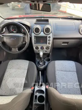 FIESTA 1.6 MPI Class Hatch 8V
