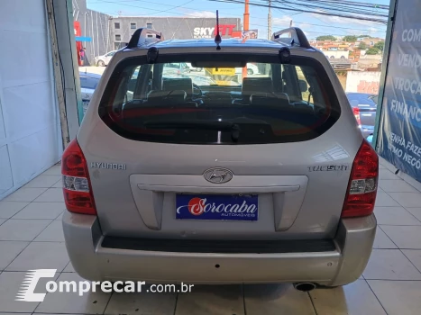 Tucson GL Automática
