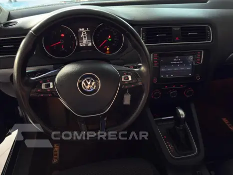 JETTA Comfortline 1.4 TSI 16V 4p Aut.