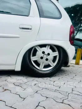 Corsa Super 1.6 MPFI 8v 5p