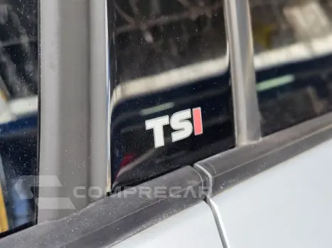 up! cross 1.0 TSI Total Flex 12V 5p