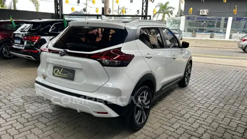 KICKS 1.0 Turbo Advance