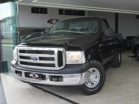 FORD F-250 3.9 XLT 4X2 CS DIESEL 2P MANUAL 2 portas