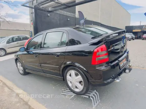 Astra Hatch 2.0 16V 4P GSI