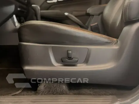 S10 2.8 HIGH COUNTRY 4X4 CD 16V TURBO DIESEL 4P AUTOMÁTICO