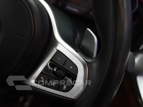 320i 2.0 16V TURBO GASOLINA M SPORT AUTOMÁTICO