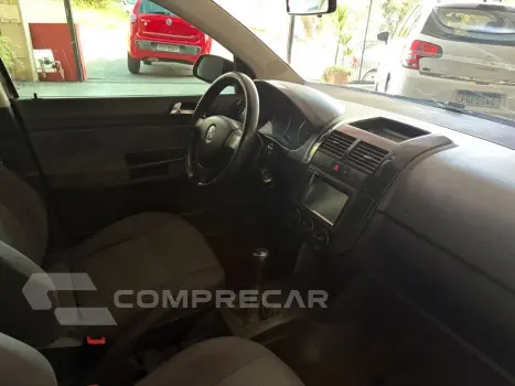 POLO SEDAN 1.6 MI 8V FLEX 4P MANUAL