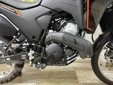 XTZ 250 LANDER CONNECT