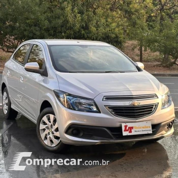 CHEVROLET ONIX 1.4 MT LT 4 portas