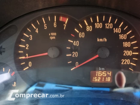 CORSA 1.8 MPFI Maxx Sedan 8V