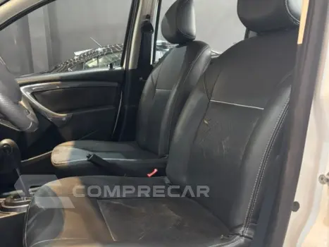 DUSTER - 2.0 DYNAMIQUE 4X2 16V 4P AUTOMÁTICO