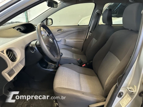 ETIOS 1.5 X Sedan 16V