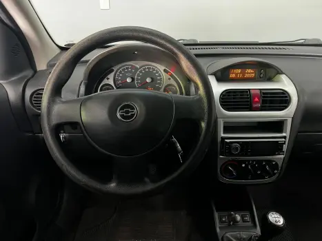 Corsa Sedan Premium 1.4 (Flex)