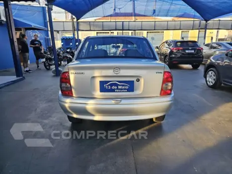 CLASSIC - 1.0 MPFI LIFE 8V 4P MANUAL