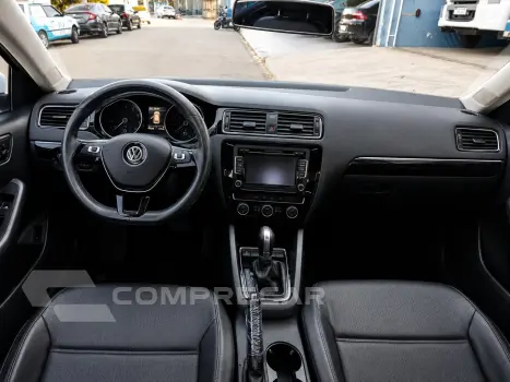 JETTA Highline 2.0 TSI 16V 4p Tiptronic