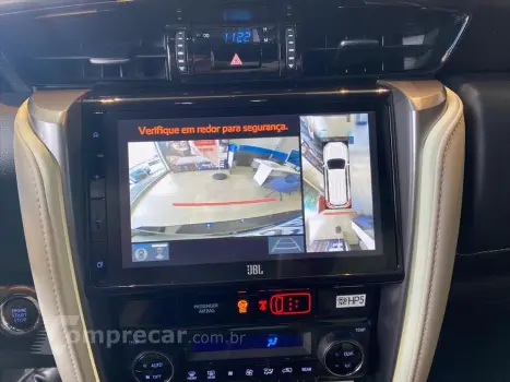 HILUX SW4 2.8 D-4D TURBO DIESEL DIAMOND 7L 4X4 AU