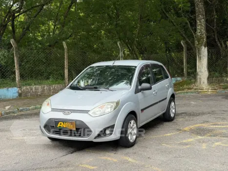 FORD FIESTA 1.6 MPI CLASS HATCH 8V FLEX 4P MANUAL 4 portas