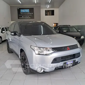 OUTLANDER 2.0 16V 160cv Aut.