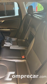 XC60 2.0 T5 Kinetic