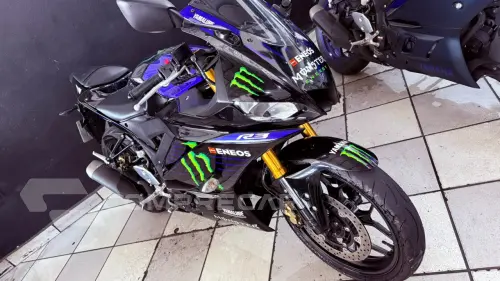 Yamaha R3 MONSTER