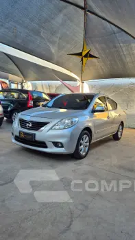 NISSAN VERSA SL 1.6 CVT 4 portas