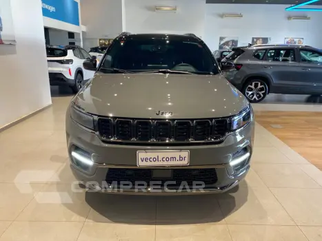 Commander 2.0 16V 4P HURRICANE 4 TURBO BLACKHAWK AUTOMÁTICO