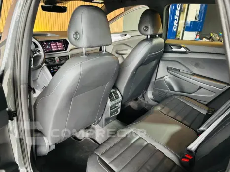 TAOS 1.4 250 TSI TOTAL FLEX HIGHLINE AUTOMÁTICO